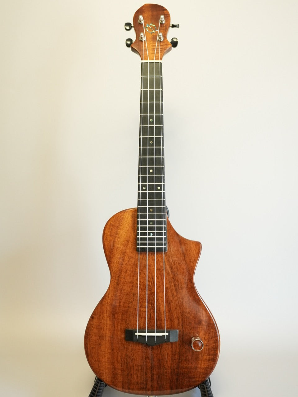 BIG ISLAND EUL-ACA-N/EB Concert LongNeck 2022年頃 – Sincere Guitars