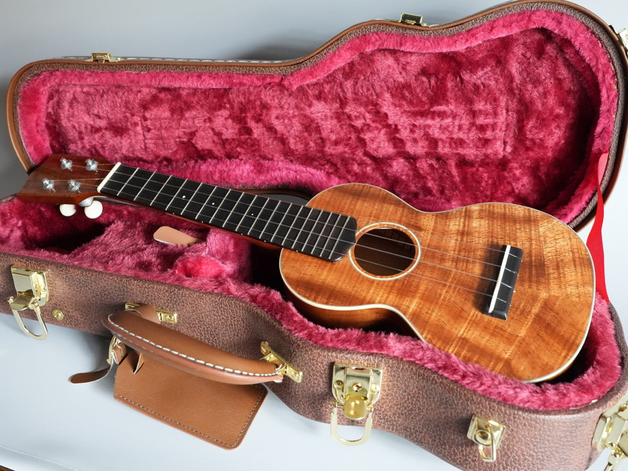 Sakata Guitars US 2K Hawaiian Koa Soprano #22