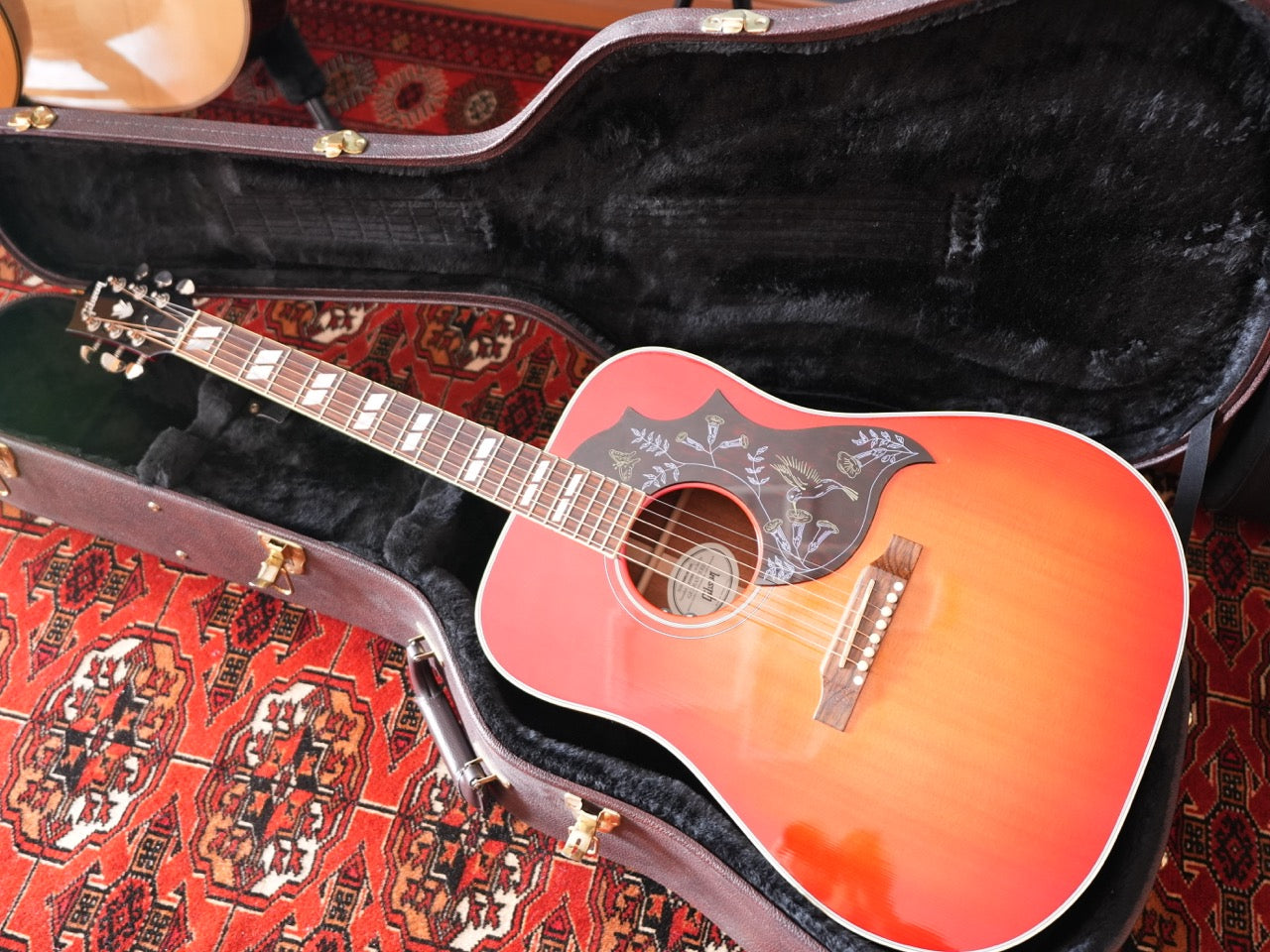 Gibson Hummingbird Cherry Sunburst 2019年製