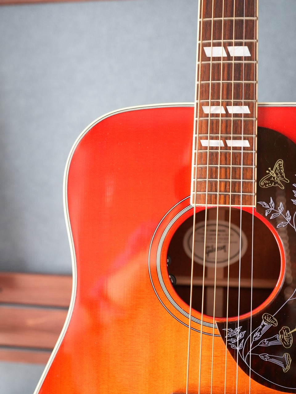 Gibson Hummingbird Cherry Sunburst 2019年製