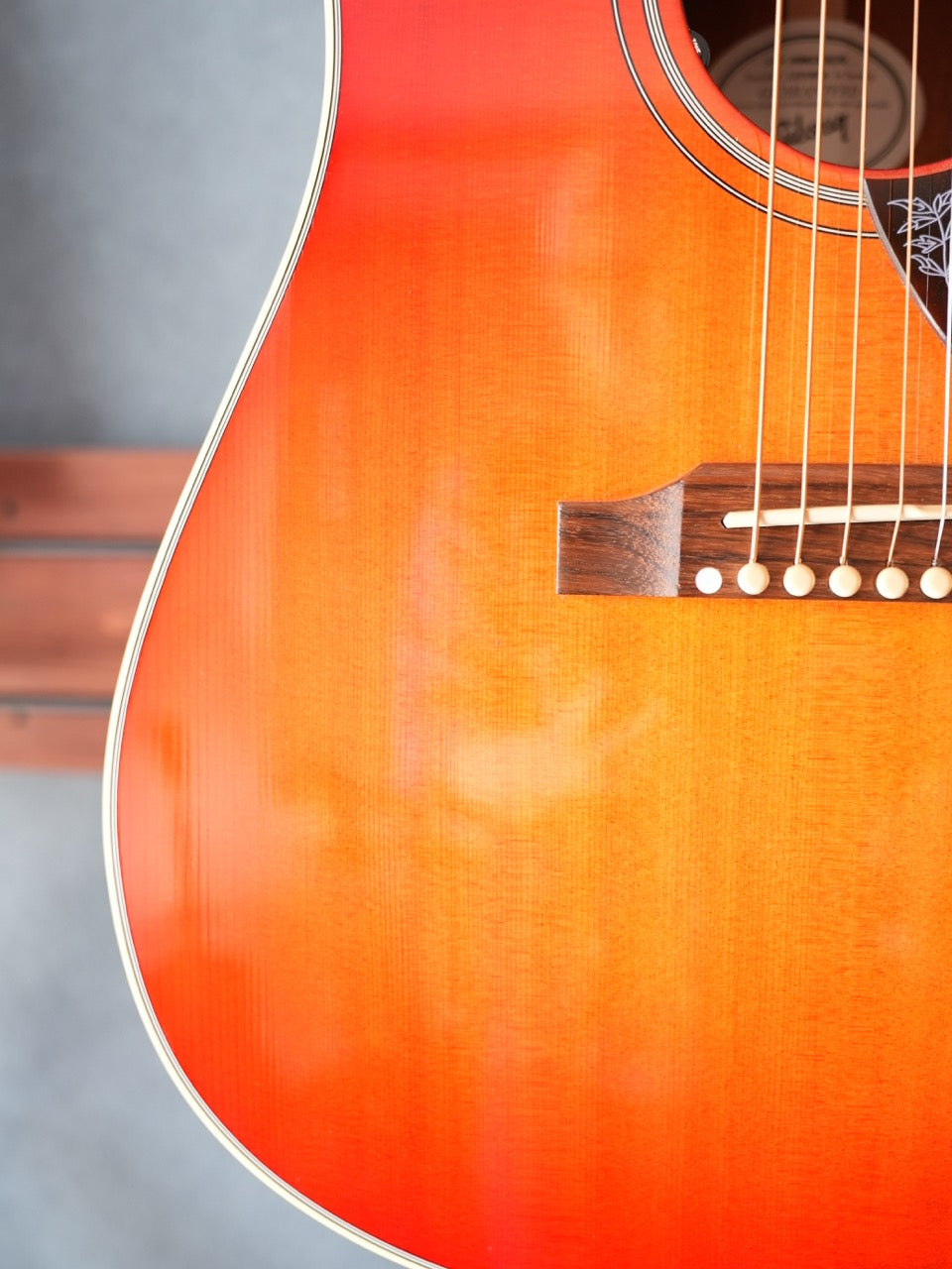 Gibson Hummingbird Cherry Sunburst 2019年製