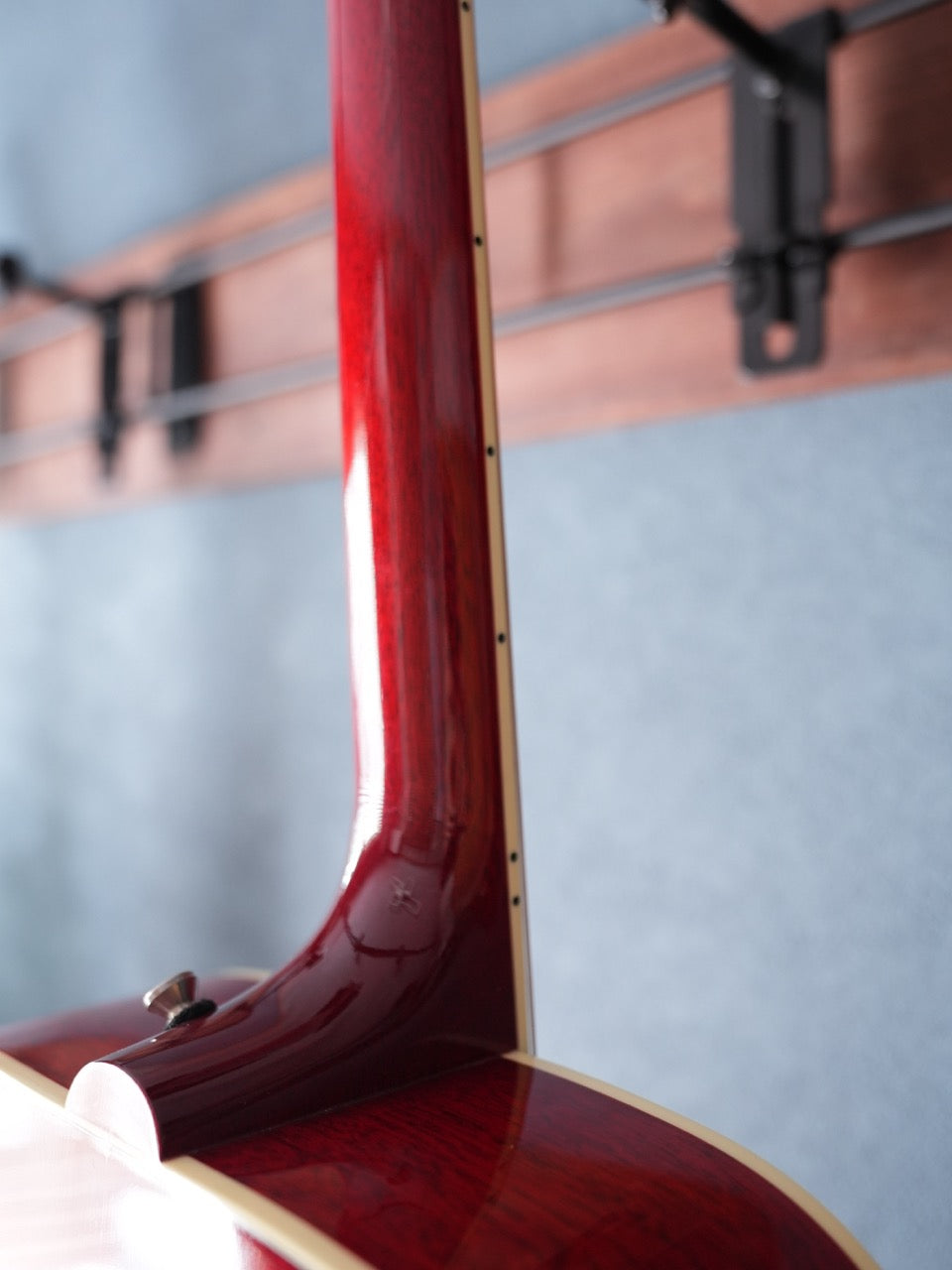 Gibson Hummingbird Cherry Sunburst 2019年製
