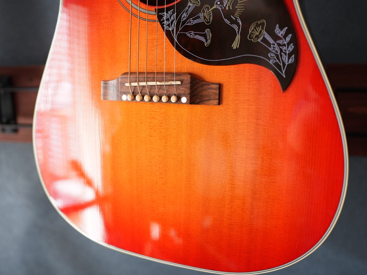 Gibson Hummingbird Cherry Sunburst 2019年製