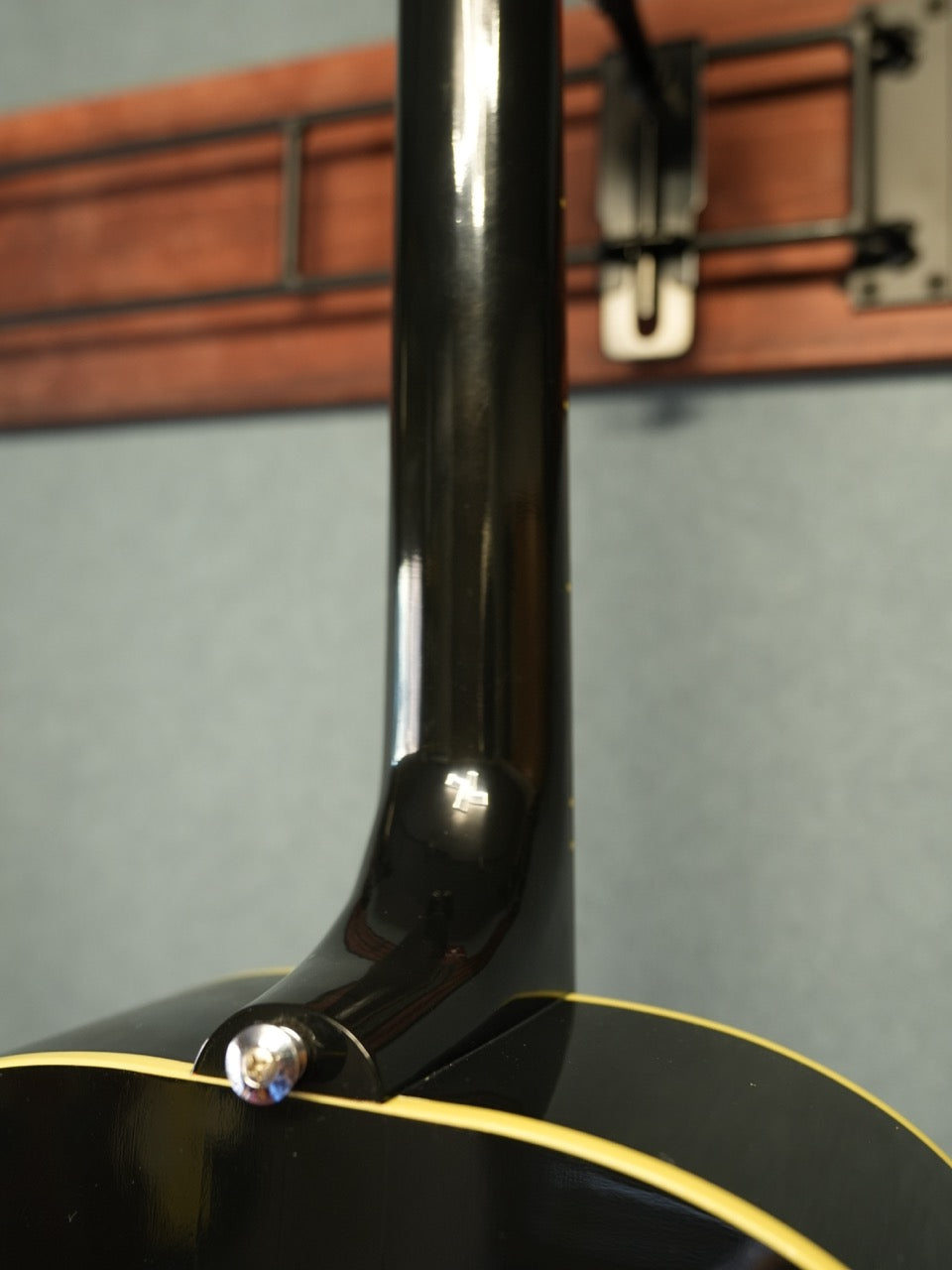Gibson Kazuyoshi Saito J-35 EB 2018年製【限定100本モデル】