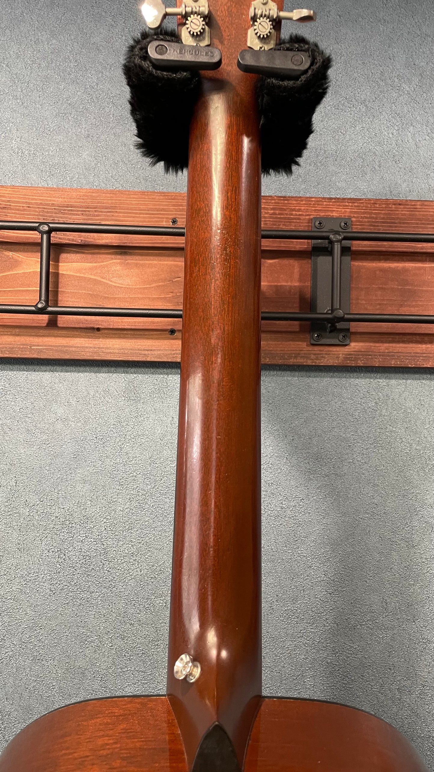 Martin 00-18V 2009年製