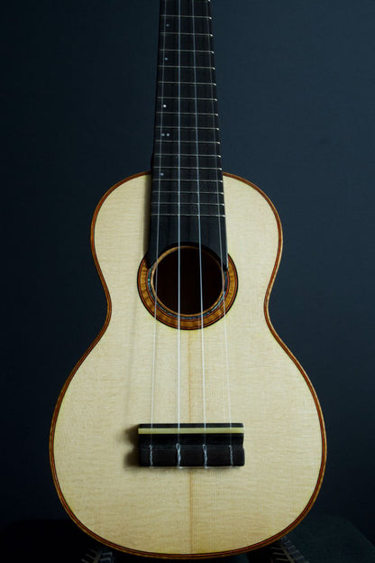 HATTA works  Swiss Moon Spruce × Tulipwood Soprano longneck 2025年製