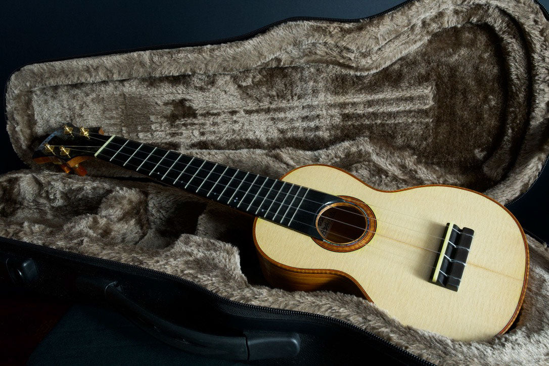 HATTA works  Swiss Moon Spruce × Tulipwood Soprano longneck 2025年製