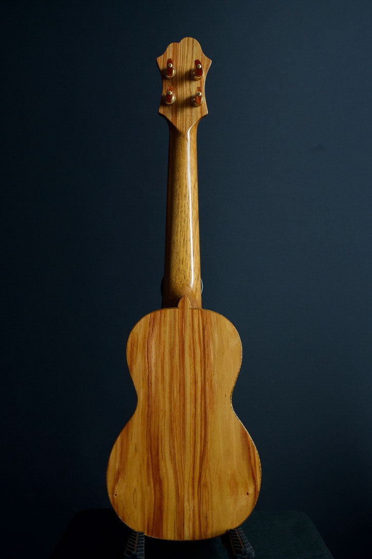 HATTA works  Swiss Moon Spruce × Tulipwood Soprano longneck 2025年製