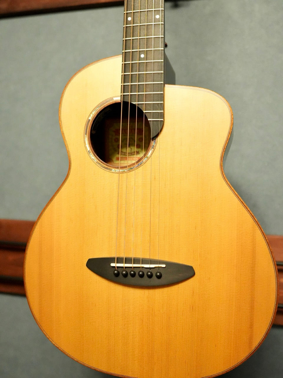 aNueNue aNN-M60E 2025年製（新品）