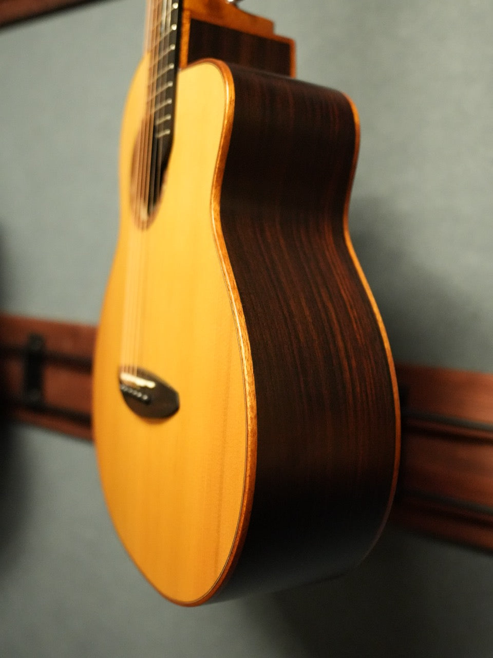 aNueNue aNN-M60E 2025年製（新品）