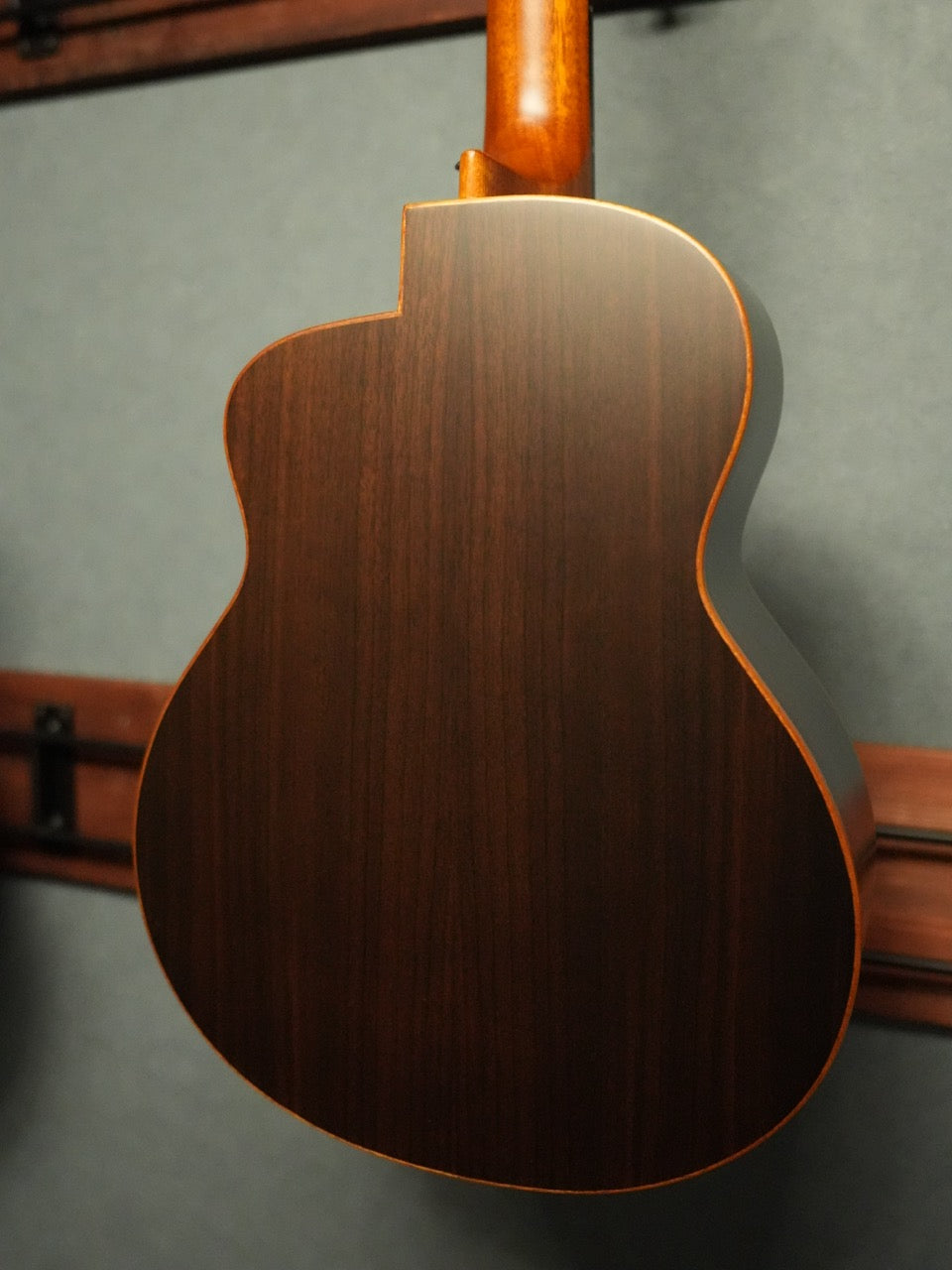 aNueNue aNN-M60E 2025年製（新品）