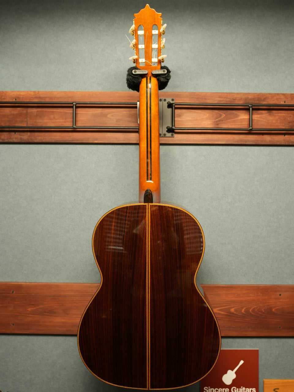 HIDEO IDA  井田英夫　No.C-30  2006年製