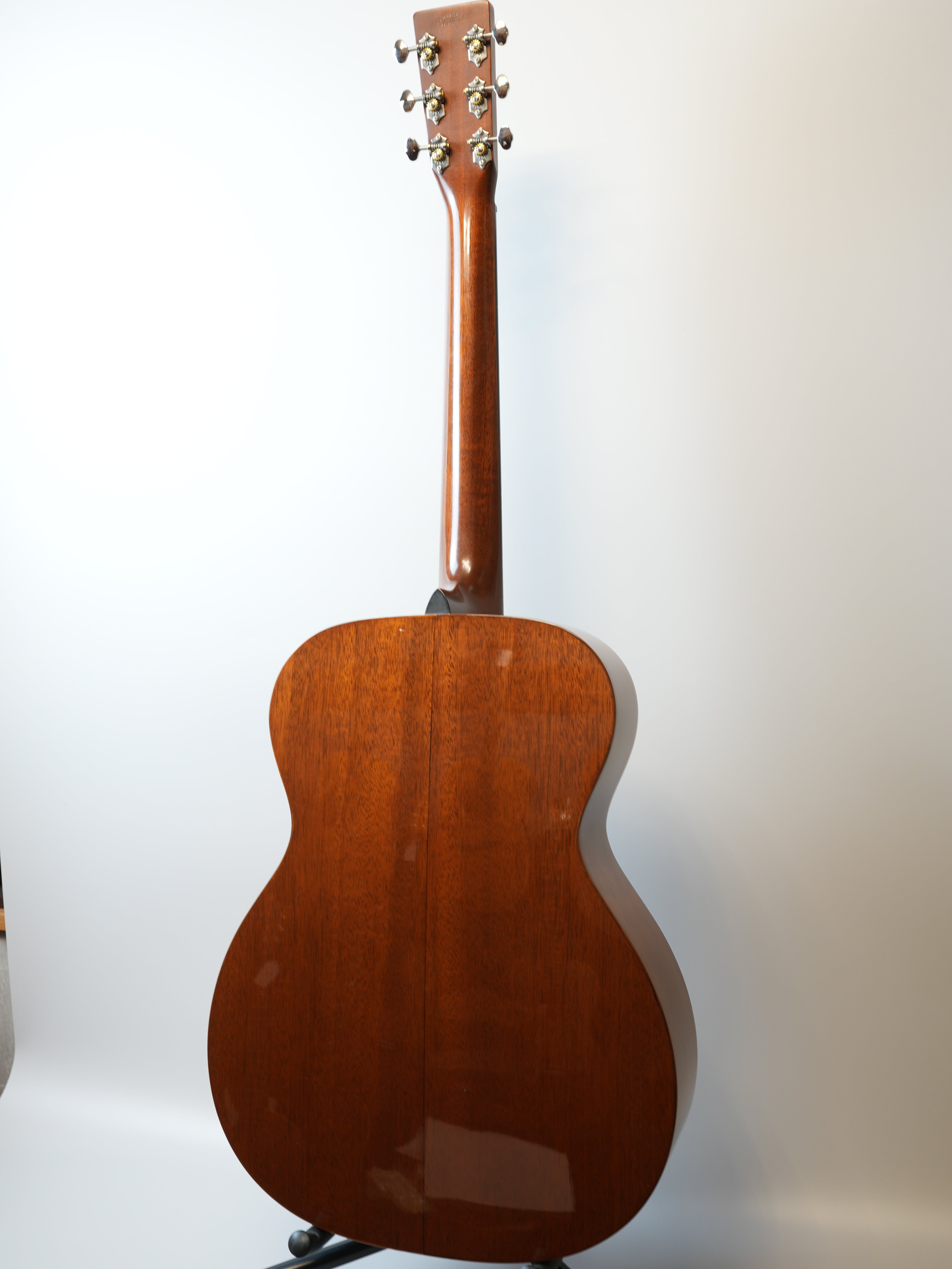 MARTIN OM-18 Golden Era 1930 2005年製 – Sincere Guitars