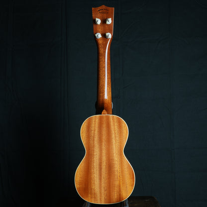 Sakata Guitars US-2C Western Red Cedar Soprano