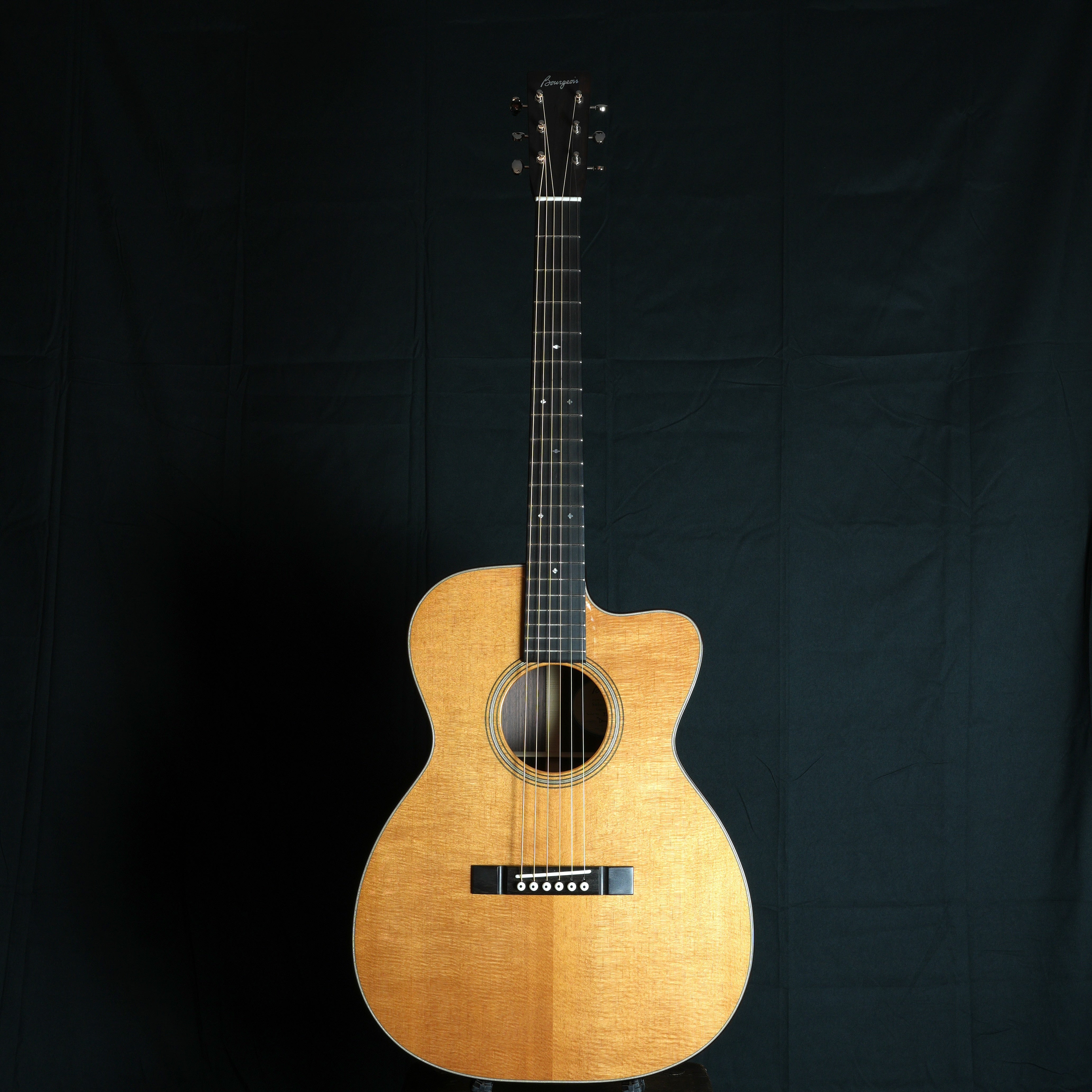 Bourgeois DOWNEAST Soloist “Launch Edition” #T2511299 ― 限定入荷｜Bourgeoisギターを代表するモデルSoloist。