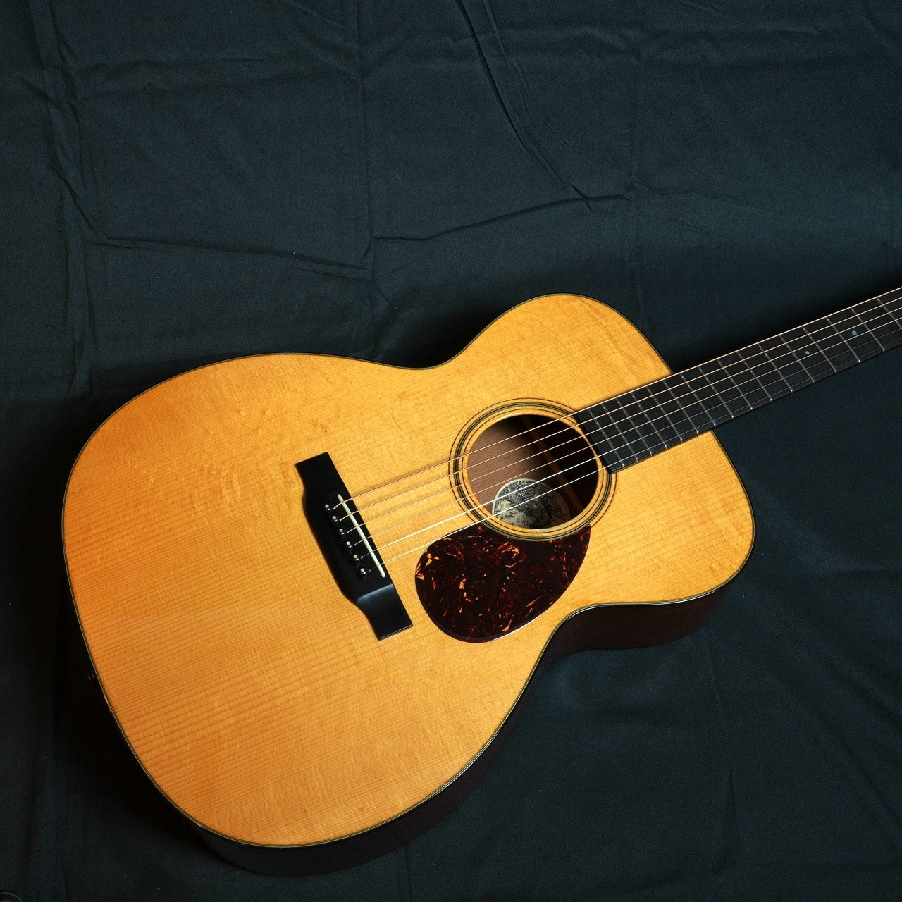 Sincere Guitars（シンシアギターズ）｜中古アコースティックギター専門店