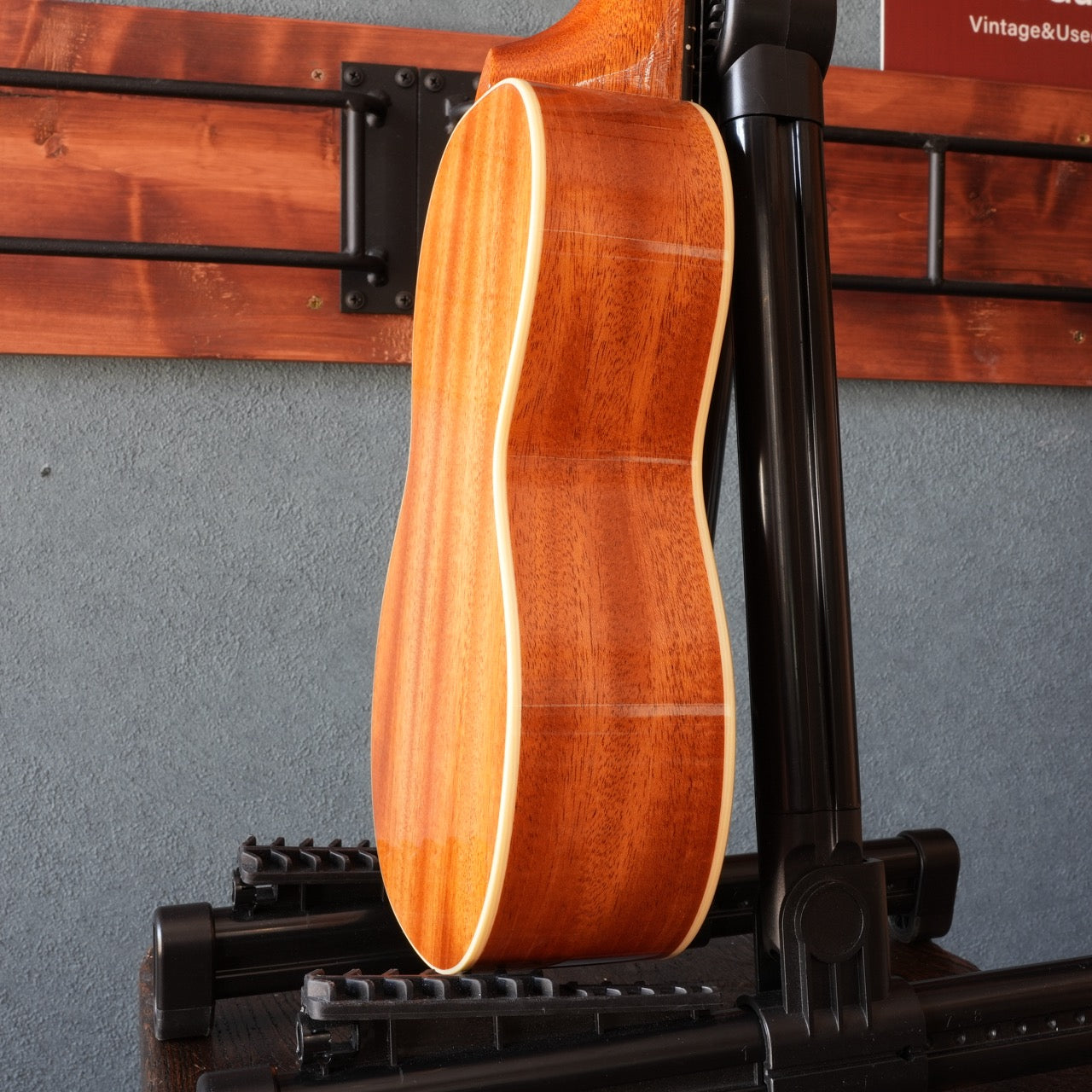 Sakata Guitars US-2C Western Red Cedar Soprano