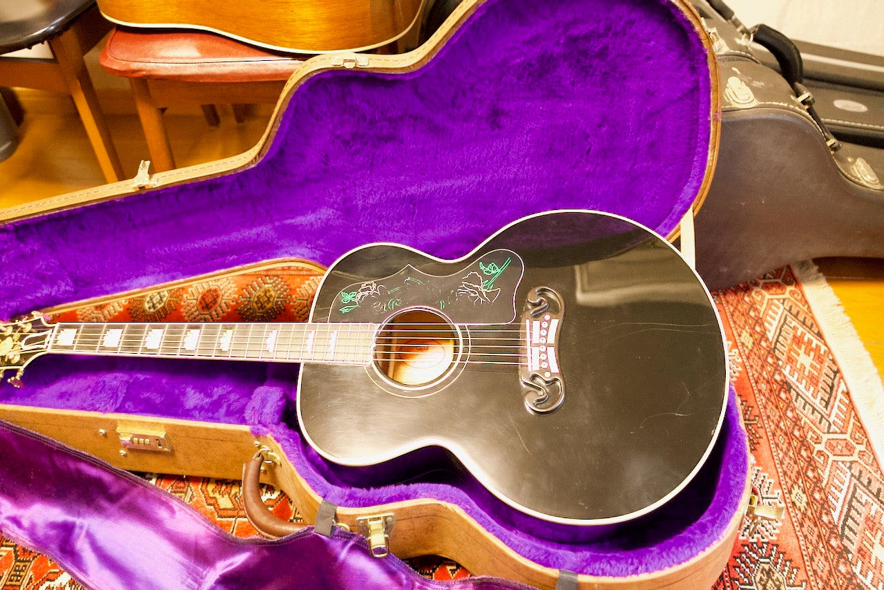Gibson J-200 Rose Custom Black Centennial Collection 1995年製