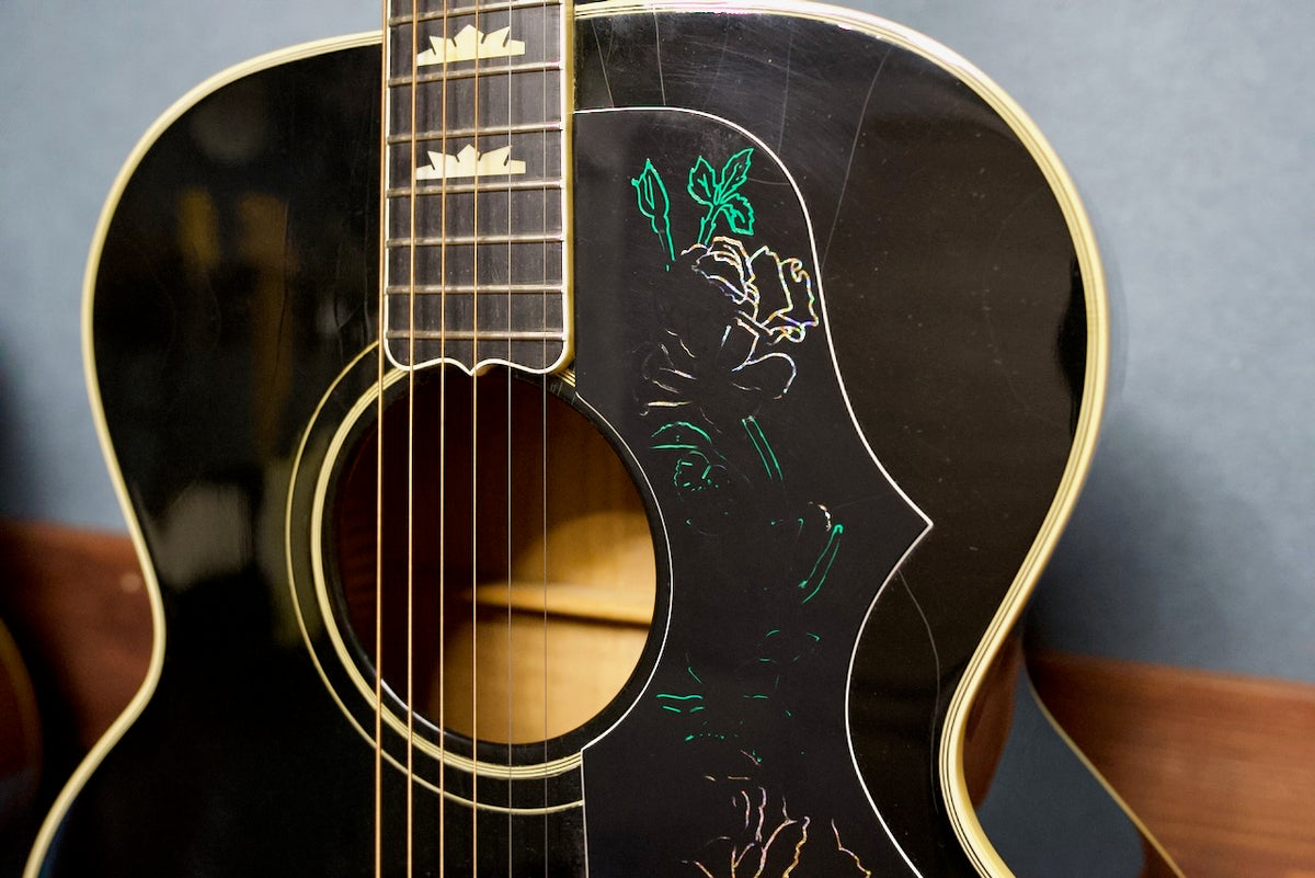 Gibson J-200 Rose Custom Black Centennial Collection 1995年製