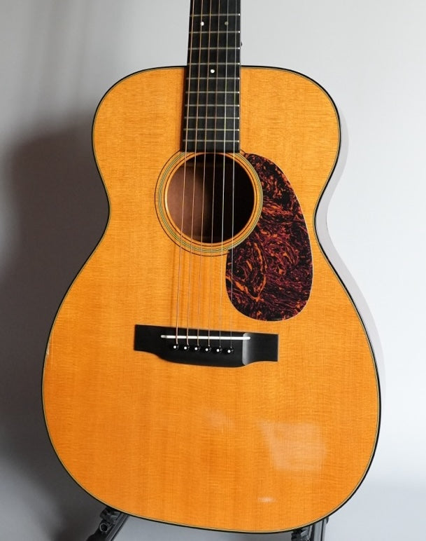 Martin 00-18V 2005年製 – Sincere Guitars