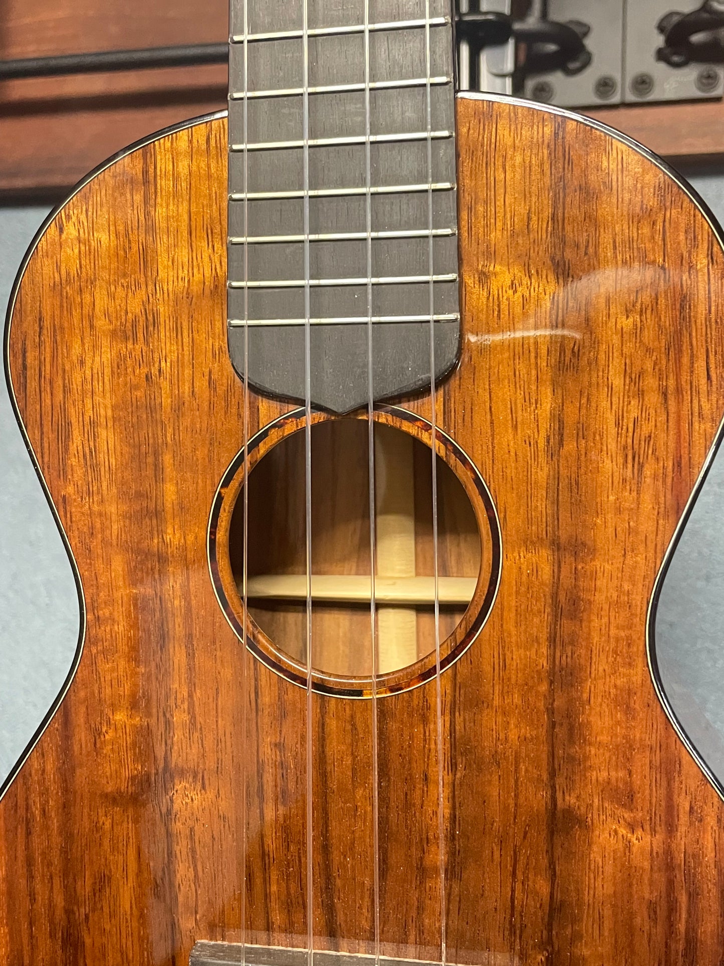 Sakata Guitars UC-2K ハワイアンコア・コンサート