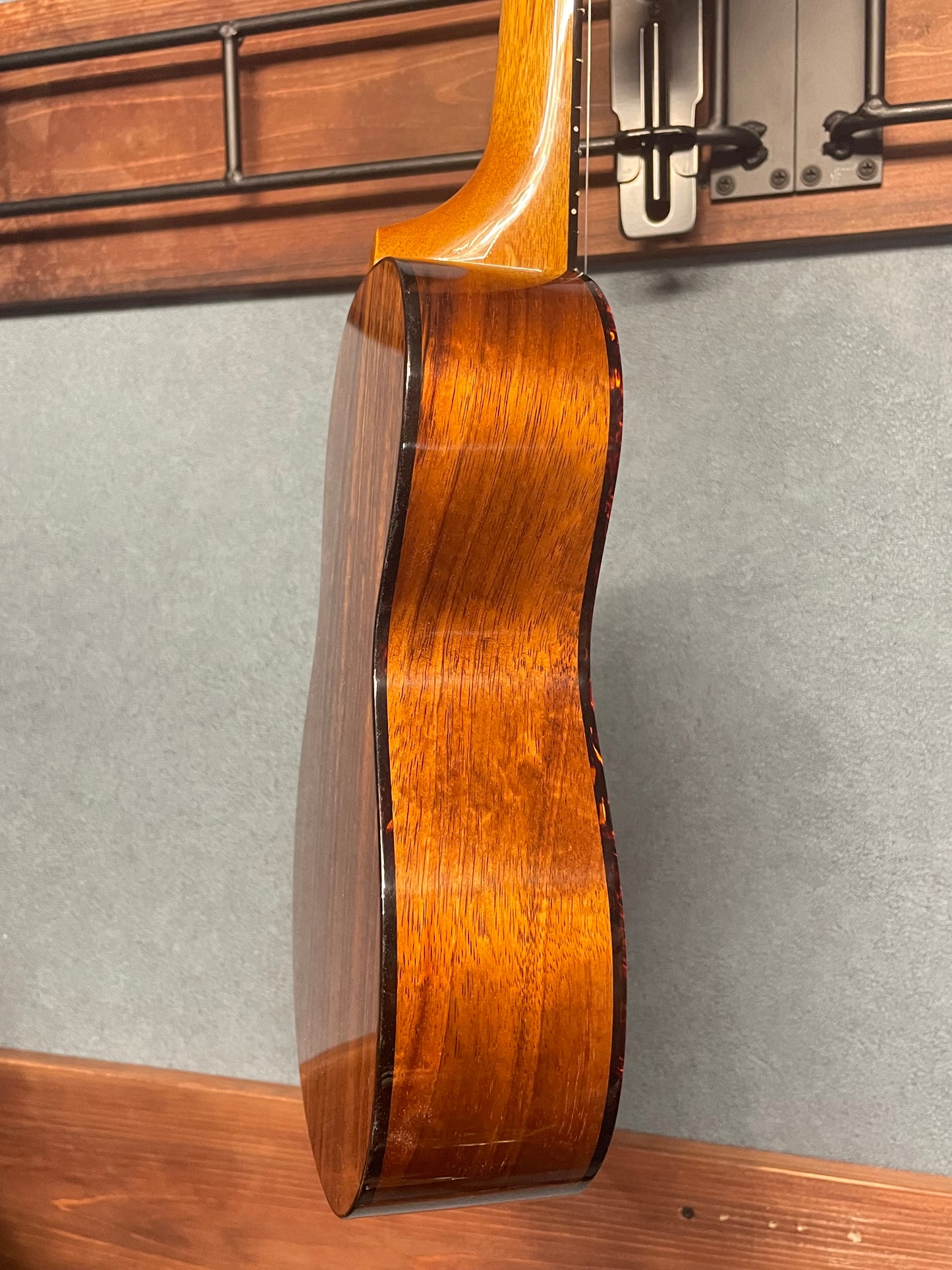 Sakata Guitars UC-2K ハワイアンコア・コンサート