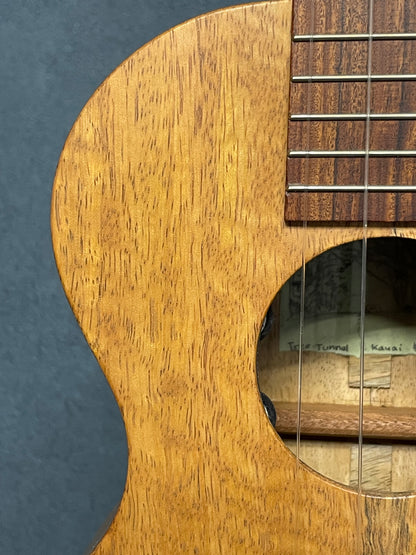 在庫しています！【店頭限定】Shimo Guitars mango コンサート2006年製（PU搭載）