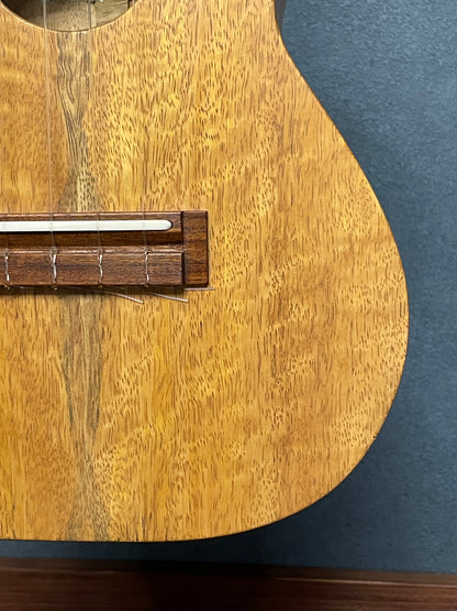 在庫しています！【店頭限定】Shimo Guitars mango コンサート2006年製（PU搭載）