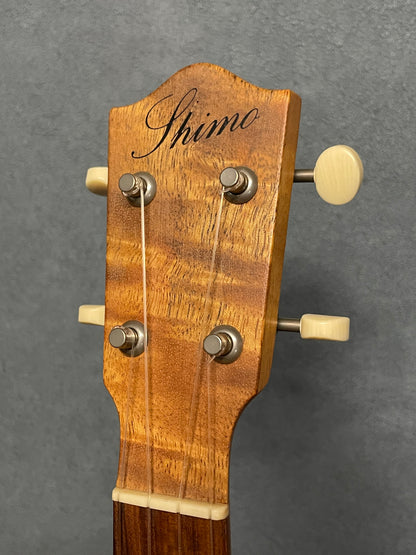 在庫しています！【店頭限定】Shimo Guitars mango コンサート2006年製（PU搭載）