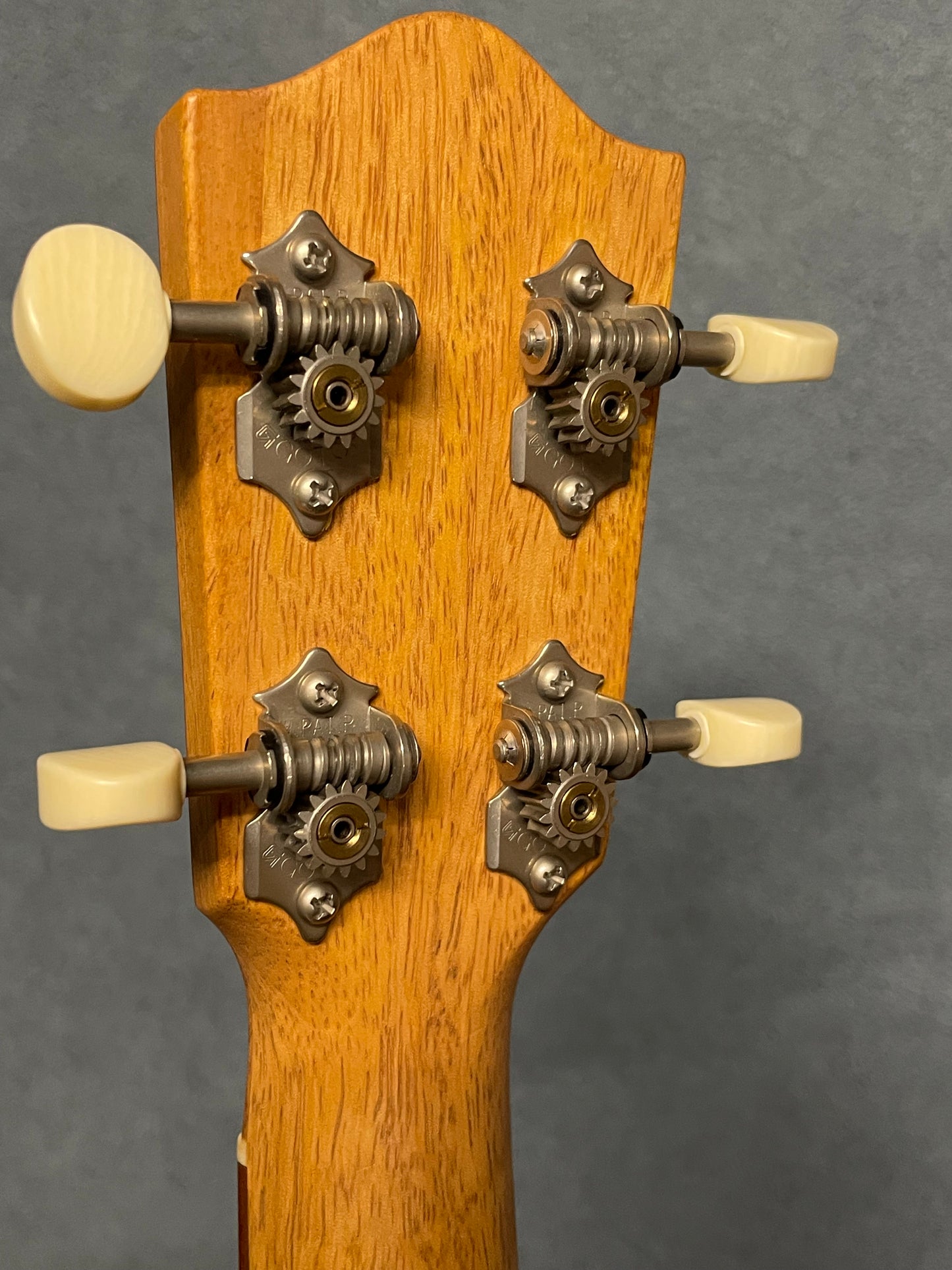 在庫しています！【店頭限定】Shimo Guitars mango コンサート2006年製（PU搭載）