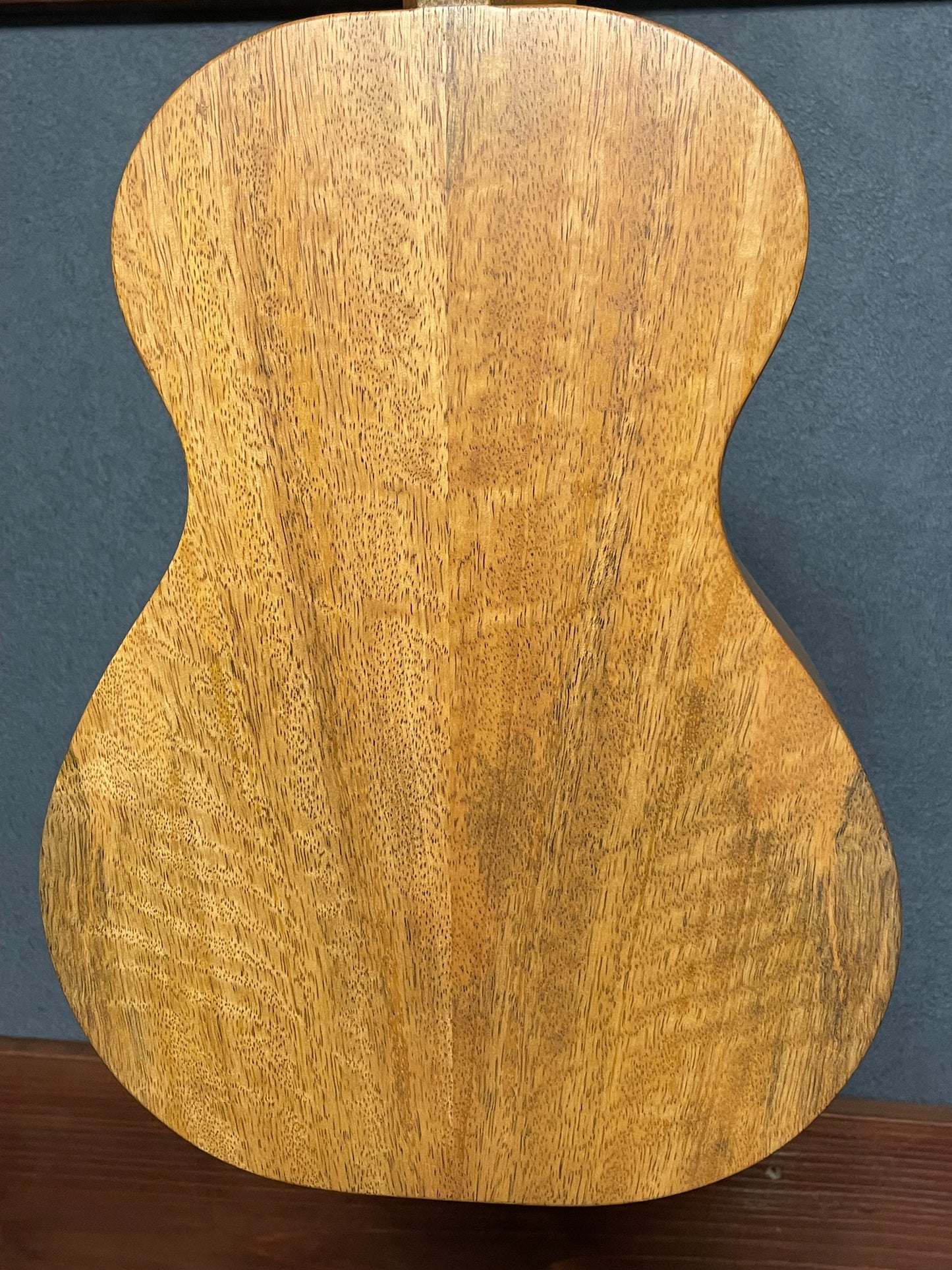 在庫しています！【店頭限定】Shimo Guitars mango コンサート2006年製（PU搭載）