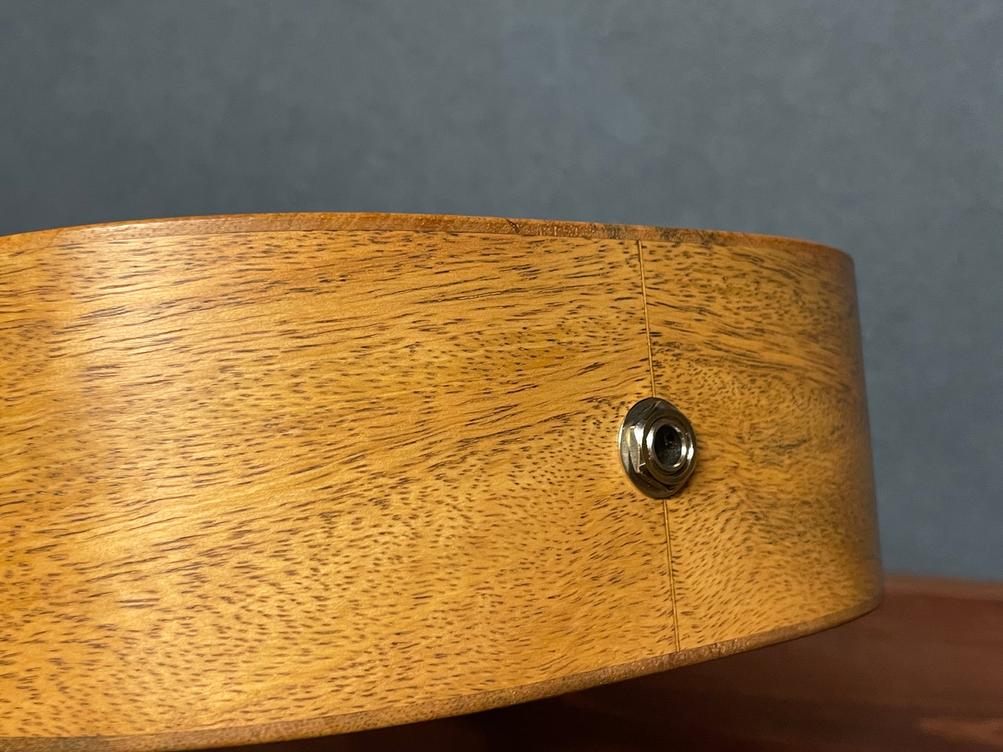 在庫しています！【店頭限定】Shimo Guitars mango コンサート2006年製（PU搭載）