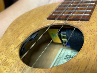 在庫しています！【店頭限定】Shimo Guitars mango コンサート2006年製（PU搭載）