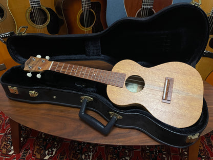 在庫しています！【店頭限定】Shimo Guitars mango コンサート2006年製（PU搭載）