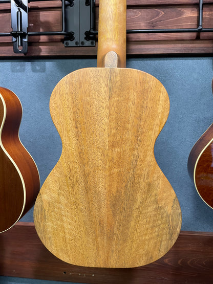 在庫しています！【店頭限定】Shimo Guitars mango コンサート2006年製（PU搭載）