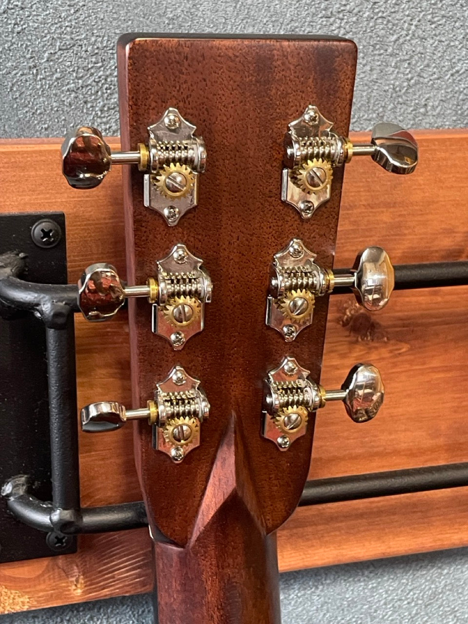 Bourgeois DOWNEAST Soloist “Launch Edition” ― 限定入荷｜Bourgeoisギターを代表するモデルSoloist。